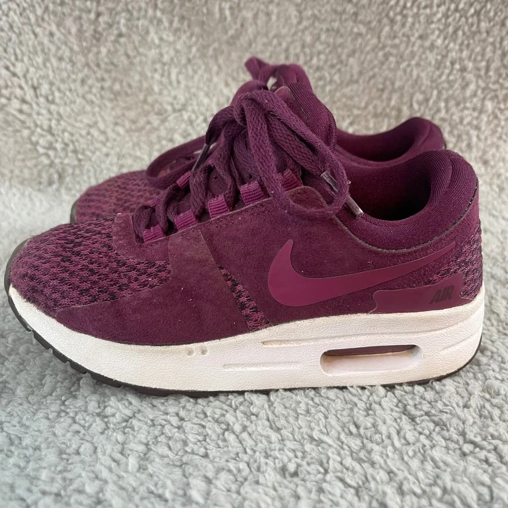 Nike Air Max Zero Kids‎ Toddler size 11.5c Purple Mesh Running Athletic Shoes